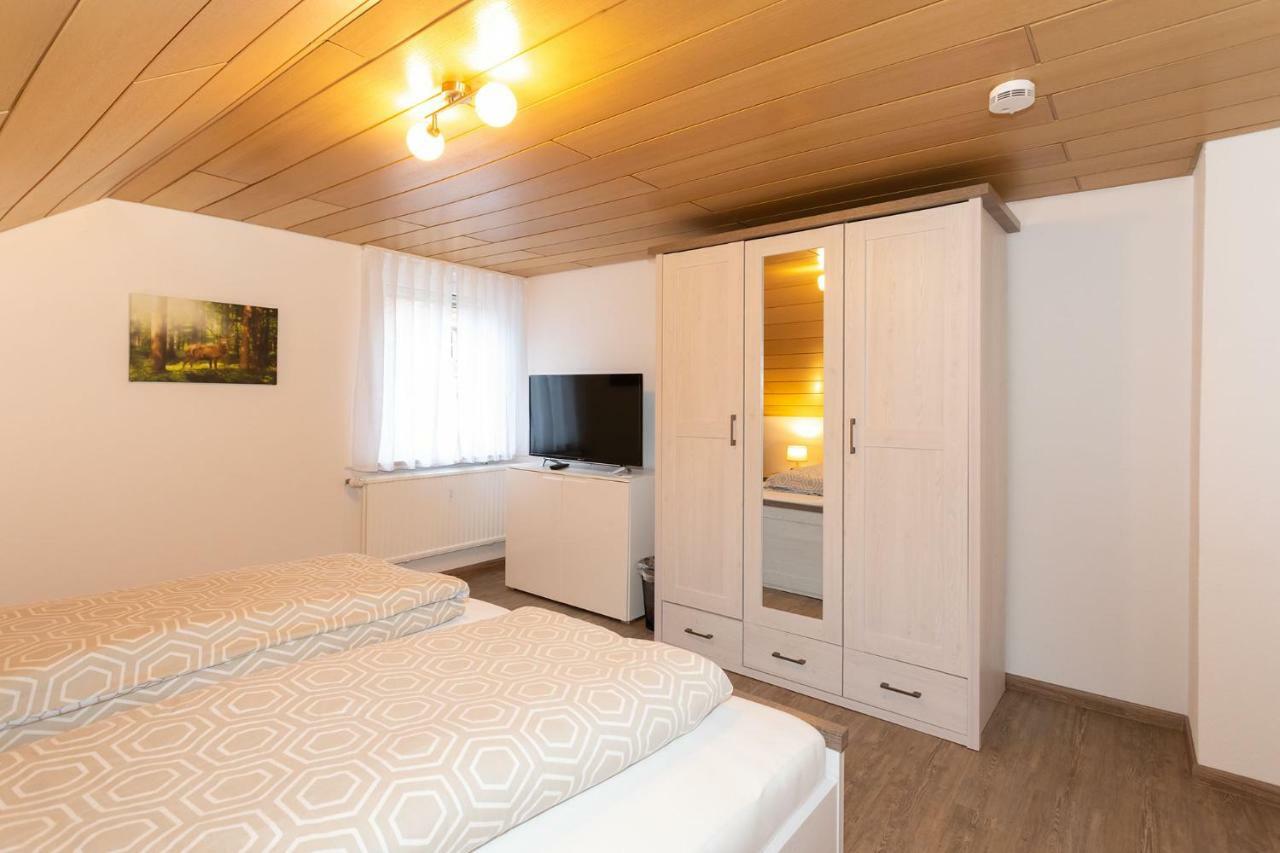 Gaestezimmer - Ferienwohnung 2 - Brauhaus Duerr Dorfprozelten Exteriér fotografie